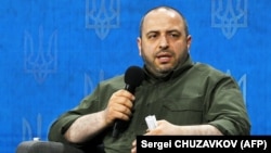 Іншим указом Зеленський звільнив з цієї посади Олександра Литвиненка, який був секретарем РНБО з березня 2024 року