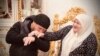 Глава Чечни Рамзан Кадыров и его мать Аймани