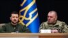  Președintele ucrainean Volodimir Zelenski (stânga) la numirea lui Vasîl Malîiuk (dreapta) la conducerea Serviciului de Securitate al Ucrainei -Kiev, 13 februarie 2023.