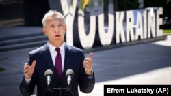Генсекретар НАТО Єнс Столтенберґ під час візиту до України. Київ, 29 квітня 2024 року