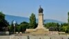 Monumentul a fost ridicat în 1954, în onoarea armatei sovietice. Este cunoscut și sub numele de Monumentul Ocupației Armatei Roșii.