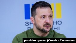 Україні потрібно «більше можливостей, щоб бити по Росії» у відповідь на її обстріл центру Білопілля в Сумській області, каже Володимир Зеленський