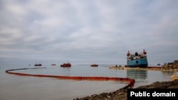Потерпевший крушение в Черном море танкер "Волгонефть-239"