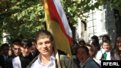 Студенты российских вузов попросили югоосетинские власти поддержать их стремление после учебы вернуться в республику