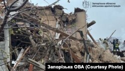 Наслідки попередніх російських ударів по Запоріжжю, квітень 2025 року