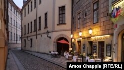 Pusto istorijsko jezgro češkog glavnog grada Praga, u danima pandemije korona virusa
