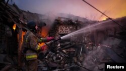 За словами Олександра Сєнкевича, є влучання по приватному підприємству. Фото ілюстративне 
