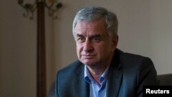 Рауль Хаджимба – кандидат в президенты Абхазии, лидер политической партии «Форум народного единства Абхазии» и депутат парламента республики