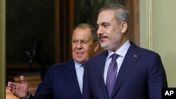 ფოტო არქივიდან. რუსეთის და თურქეთის საგარეო საქმეთა მინისტრები სერგეი ლავროვი და ჰაკან ფიდანი. მოსკოვი, 2023 წლის 31 აგვისტო