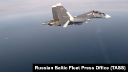 Раніше у соцмережах повідомляють про збиття російського бомбардувальника Су-24 біля Бахмута. Фото ілюстративне 