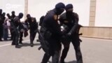"Полицейские операции на основе этнической принадлежности". Amnesty International осудила Баку и Москву за взаимный прессинг граждан