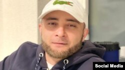 Дилмурод Эргашевро моҳи ноябри соли 2024 аз Олмон ба Тоҷикистон бозпас фиристоданд. Ӯ 13 сол боз дар Олмон зиндагӣ мекард ва дархостҳои батакрори паноҳандагиашро напазируфтаанд.