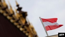 Австрійські ЗМІ повідомили 28 березня, що група невідомих напала на двох українських підлітків в австрійському місті Ґрац з метою пограбування