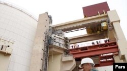طبق برنامه زمان بندی قرار بود نيروگاه اتمی بوشهر در شهريور ماه (سپتامبر) سال جاری راه ‌اندازی آزمايشی شود