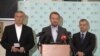 Zlatko Lagumdzija, Bakir Izetbegović and Fahrudin Radončić poslije sastanka u Pragu, decembar 2013.