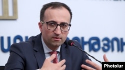 Министр здравоохранения Армении Арсен Торосян (архив)