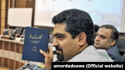 سپنتا نیکنام عضو معلق شده شورای شهر یزد