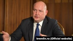 Один з тих, до кого ЄС застосував санкції, – в.о. «губернатора Севастополя» Михайло Развожаєв