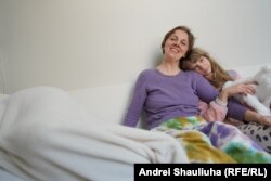 Алеся Рак з дочкою Яніною