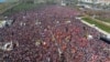 Туреччина: у Стамбулі триває масштабна акція протесту на підтримку ув’язненого мера