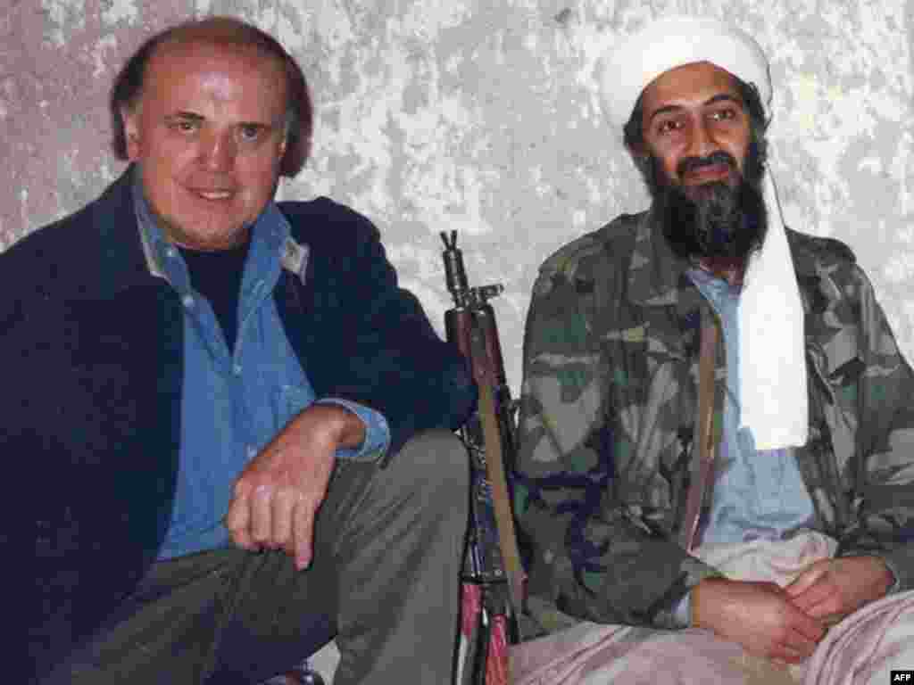 CNN-nin müxbiri Peter Arnett Əfqanıstanın Tora-Bora dağlarında Osama bin Ladendən müsahibə alır, 1997