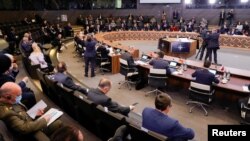 Miniștrii Apărării din NATO au avut o întâlnire la Bruxelles în care au discutat un plan general de apărare împotriva unui potențial atac rusesc