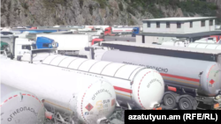 Վրաստան - Հայաստան հեղուկ գազ փոխադրող բեռնատարներ Կազբեկում, հուլիս, 2025թ.