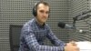 Жамшед Усмонов "Азаттык" радиосунун студиясында. 