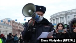 Акция за мир в Украине, Петербург, архивное фото 