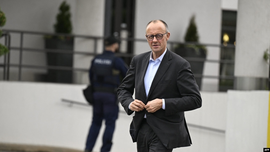 Friederich Merz, care a preluat funcția de cancelar la începutul acestei luni, a promis că „vom face tot ce ne stă în putință pentru a continua să sprijinim Ucraina, inclusiv militar”, în strânsă coordonare cu alți susținători.