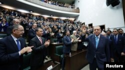 Էրդողանը Թուրքիայի խորհրդարանում, արխիվ