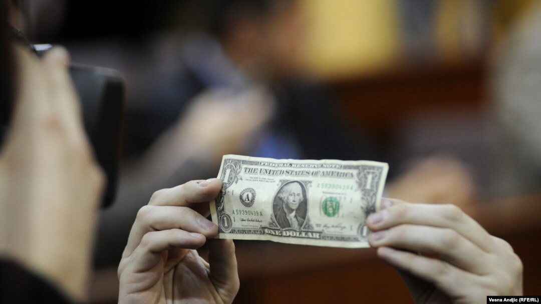 Srbija je za jedan dolar preuzela smederevsku železaru, 31. januar 2012.