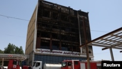 Кут шаарындагы өрттөнгөн Hyper Mall соода борбору, 17-июль, 2025-жыл.